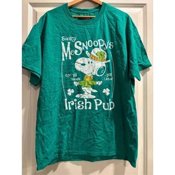 Snorty McSnoopy's Irish Pub T-shirt size XL - Picture 1 of 2